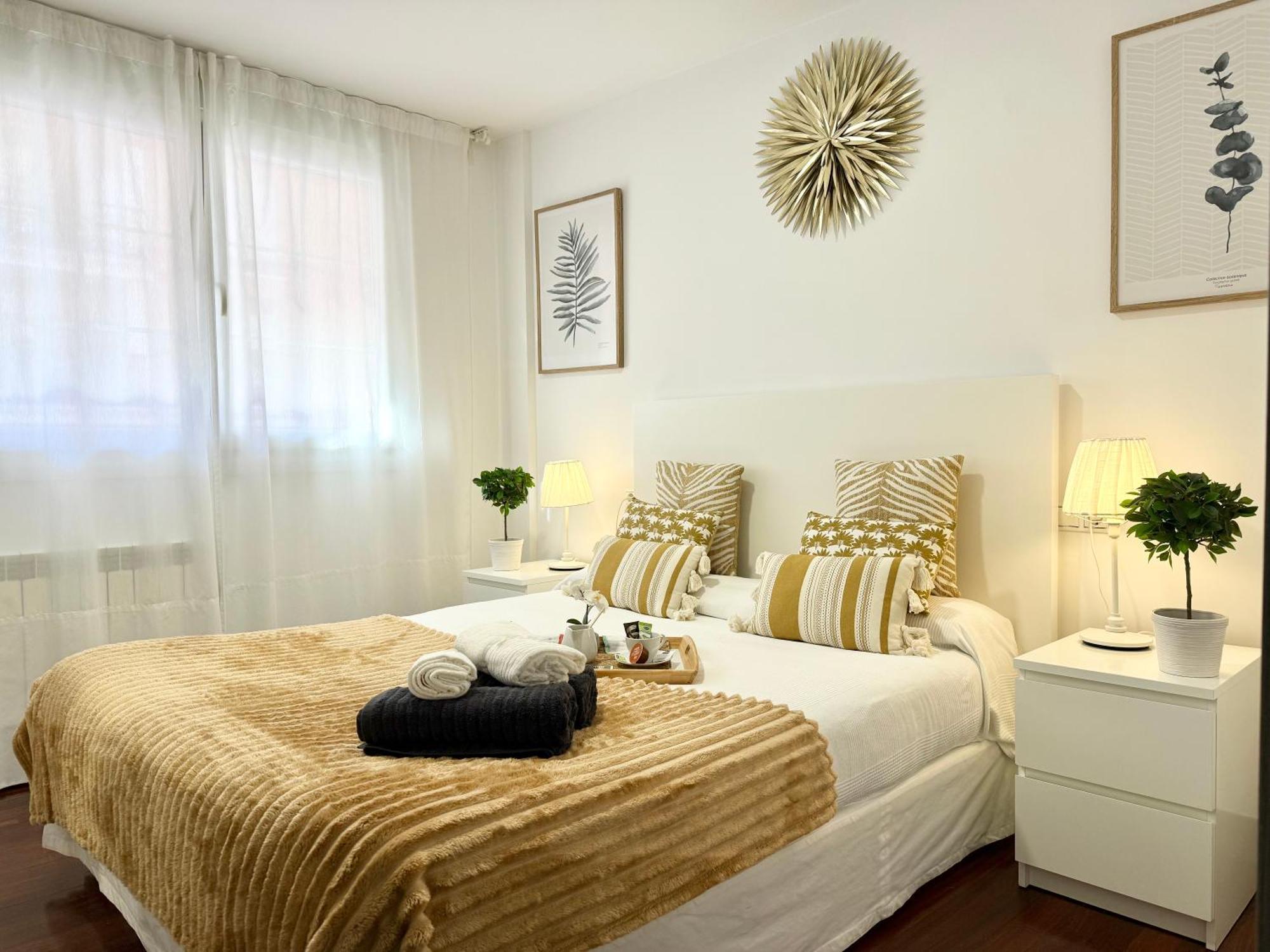 Holidays - Centrico Piscina Urbanizacion Garaje Gratis Apartment *