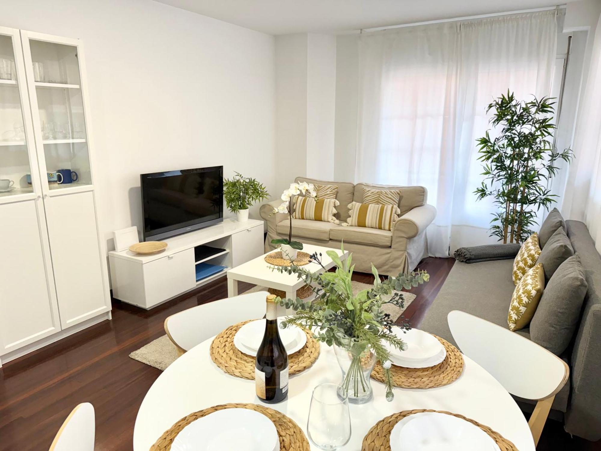 Holidays - Centrico Piscina Urbanizacion Garaje Gratis Apartment