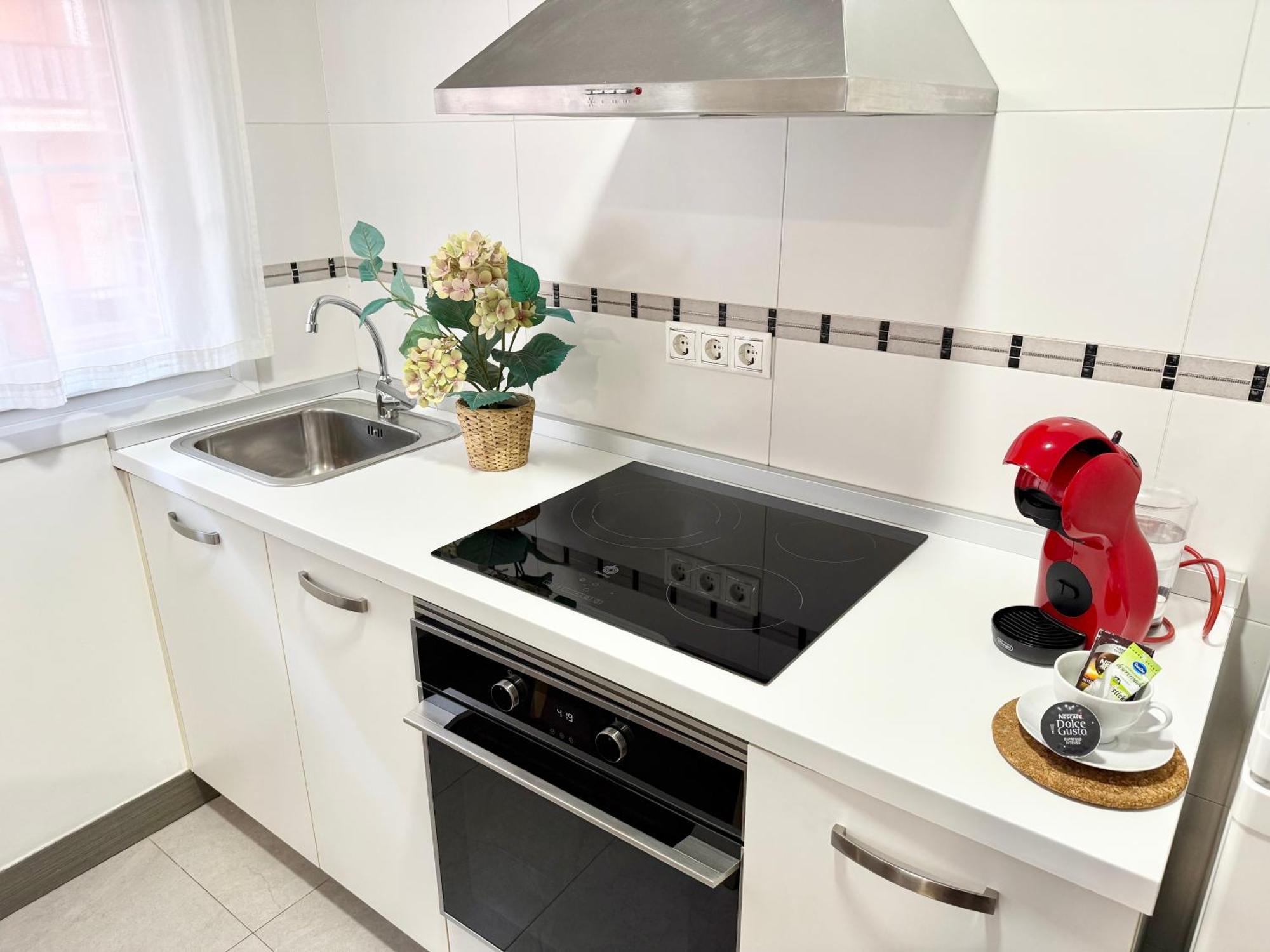 Apartment Holidays - Centrico Piscina Urbanizacion Garaje Gratis Castro Urdiales